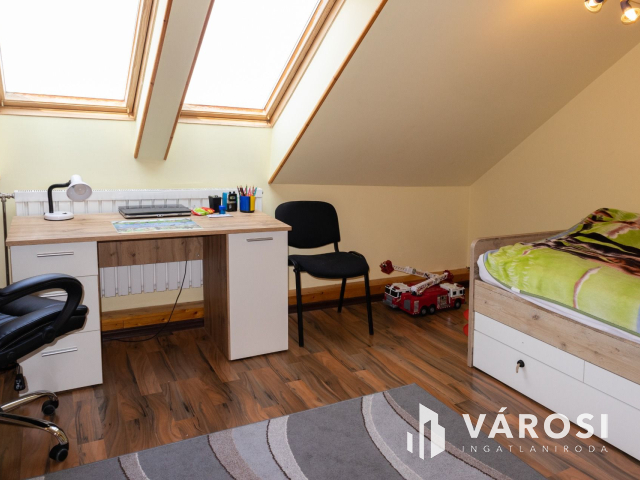 Kübekházi Csoda befektetésre és lakóházra