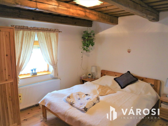 Komlósdon ház+gazdasági épület+14400m2 szántó jó gazdára vár