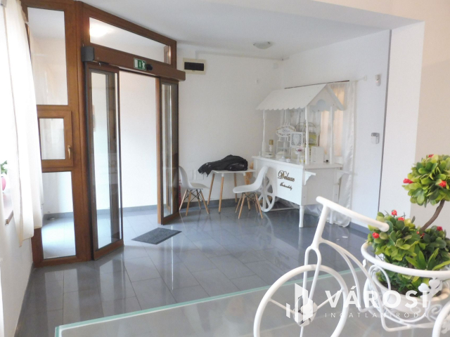 Inflációt enyhítő,befektetés Makó belvárosában!