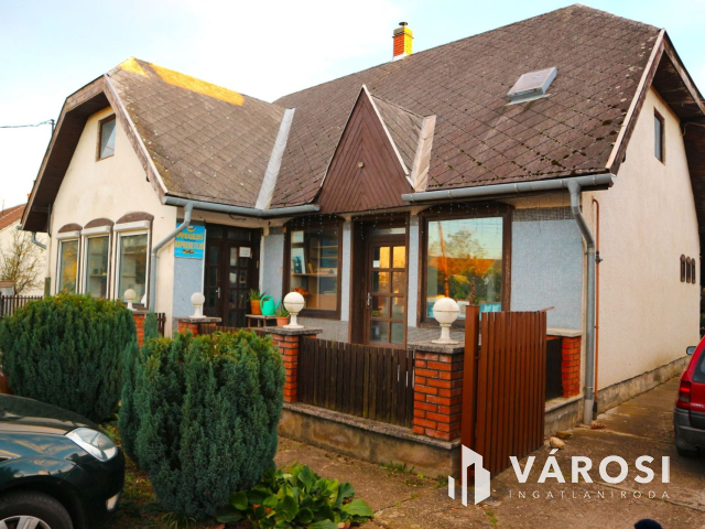 Körmenden 94-es építésű 224m2 beépíthető családiház  eladó