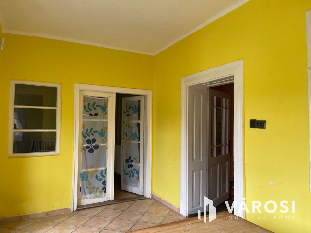 Befektetés vagy lakóház jó helyen