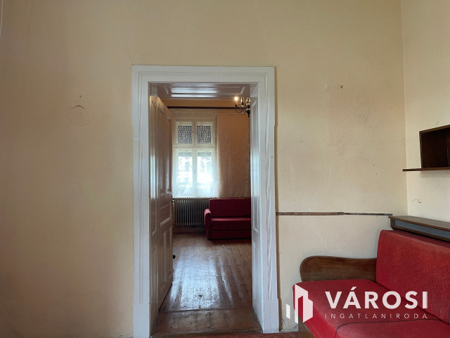 Befektetés vagy lakóház jó helyen