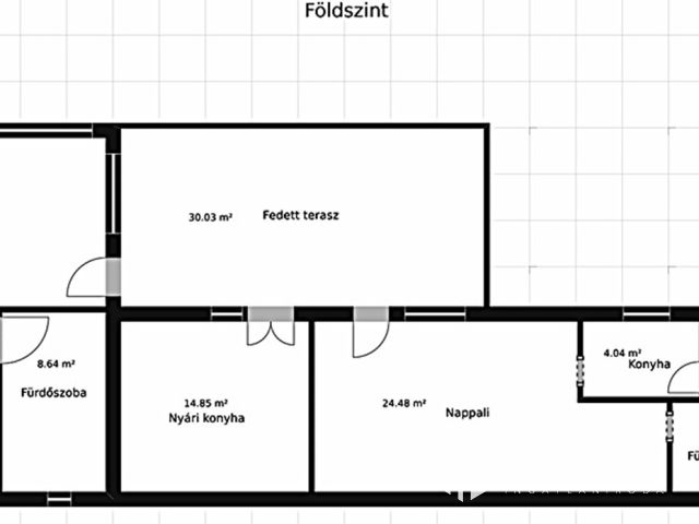 Nagy családi ház Parád központjában