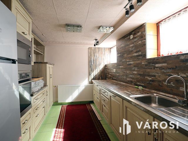 Parádon több generációs családi ház eladó