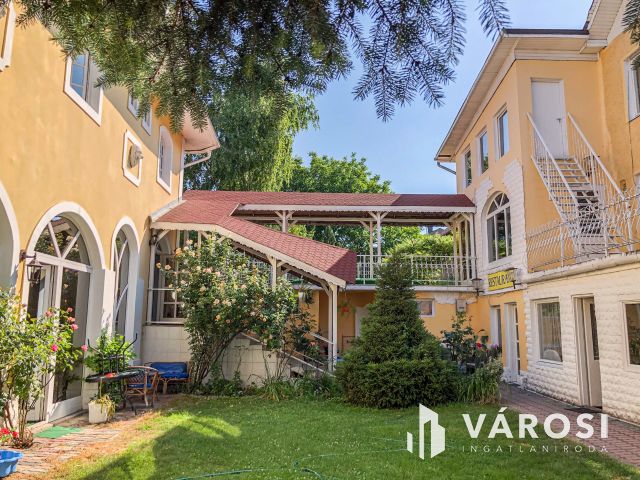 Eladó 2300 m2-es hotel a 16. kerületben