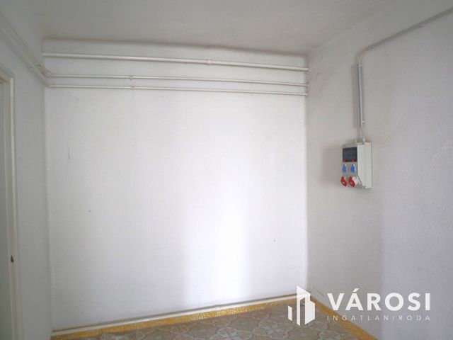 Többlakásos társasháznak kiváló alap 29,9MFt-ért