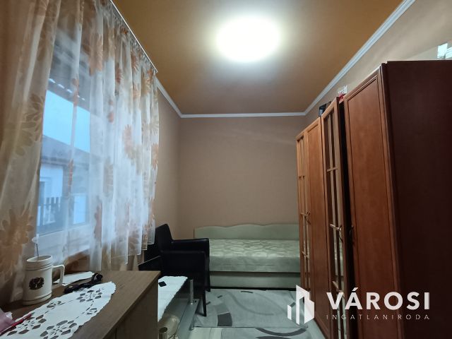 Újszerű ikerház fél Szigetszentmártonban!