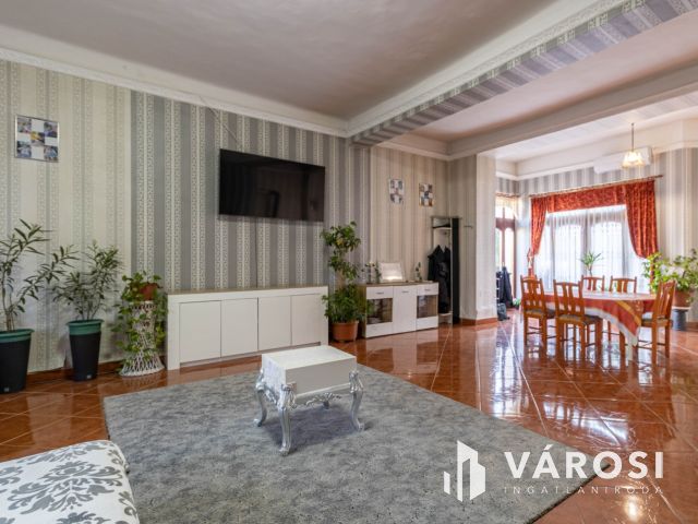 Nagypolgári életérzés Békéscsaba belvárosában