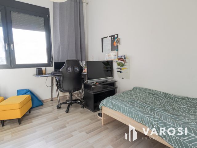 Családi ház + telek