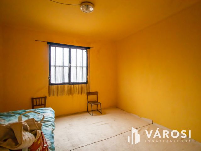 Pihenésre, gazdálkodásra, ottlakásra alkalmas zártkert