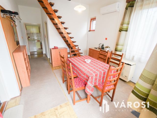 A Velencei-tó közvetlen közelében, Kápolnásnyéken!