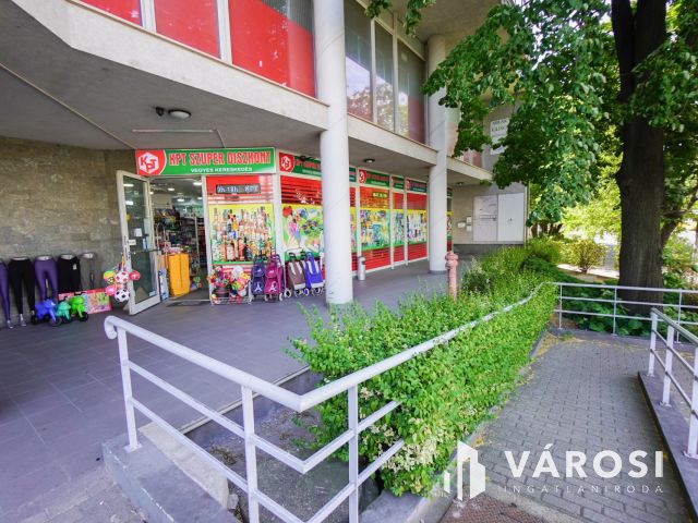 Üzlethelyiség Angyalföld forgalmas részén!