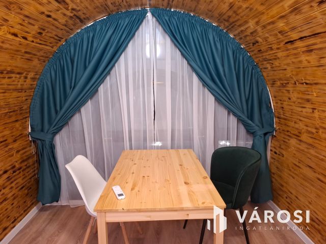 Két lakás egyben, kiváló befektetés Siófok szívében