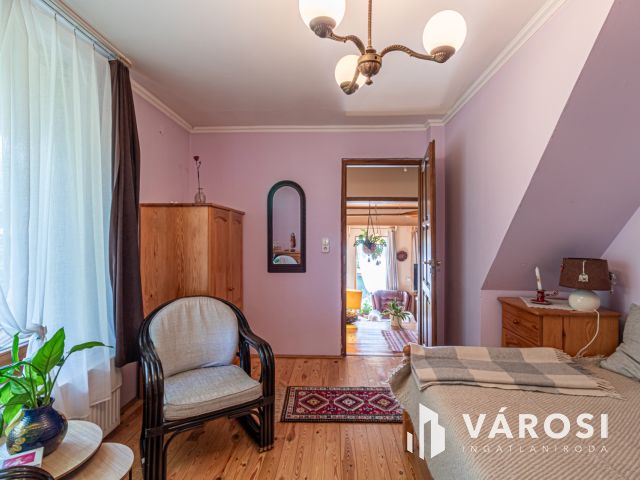 Természetes anyagokból készült családi ház Szatymazon!