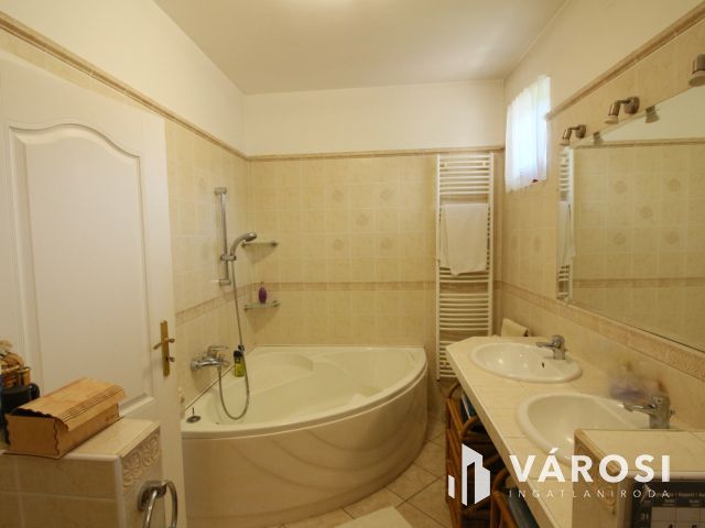 Tökéletes otthon gyönyörű környezetben