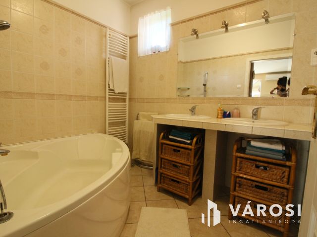 Tökéletes otthon gyönyörű környezetben