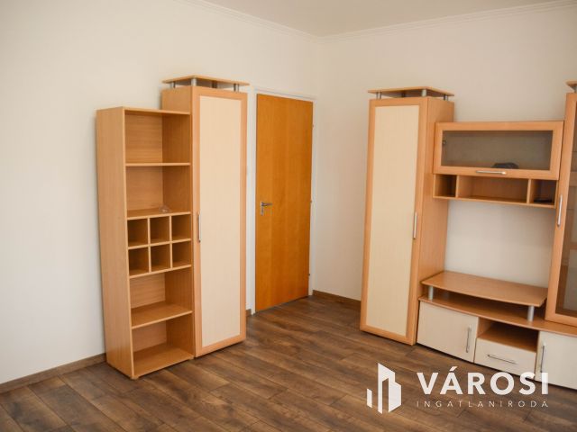 Balatonhoz közeli dupla lakás, dupla garázzsal