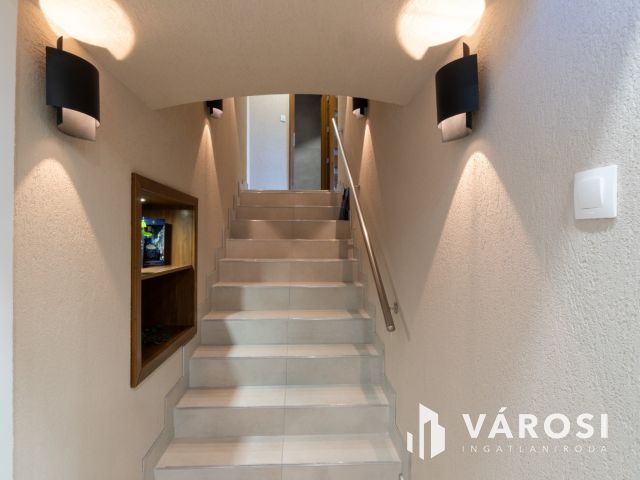 Exkluzív családi ház Tiszaföldvár szívében