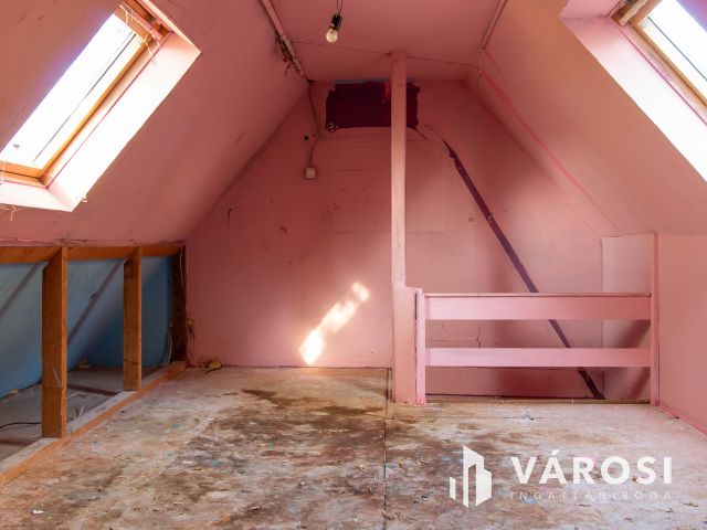 Patakparti építési telek Tinnyén – csak készpénzes vevőknek