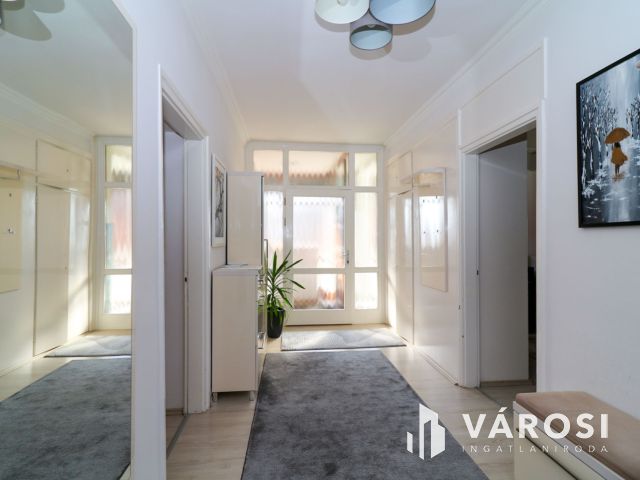 Eladó egy sokoldalúan hasznosítható ingatlan Orosházán!