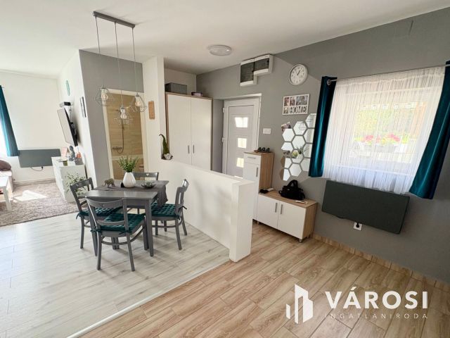 Beszterce közelében felújított ikerház eladó!