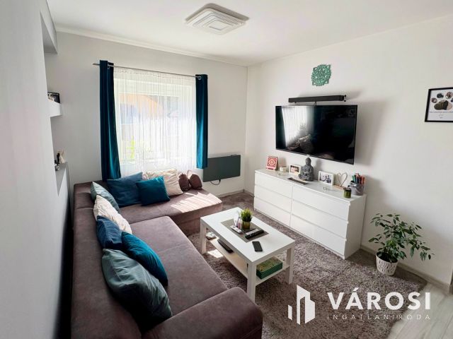 Beszterce közelében felújított ikerház eladó!