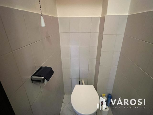 Debreceni 5 Szobás Jó Ház Csendes Kertvárosi Környezetben!