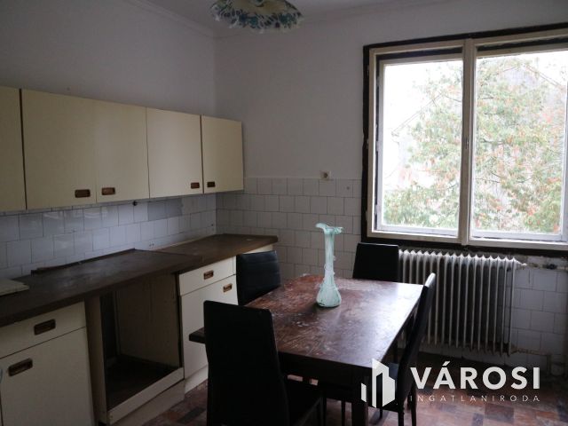 Csehimindszent,akár2generációs,felújítandó,szintes ház117m2