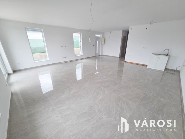 Kétgenerációs Modern Családi Otthon Soroksáron