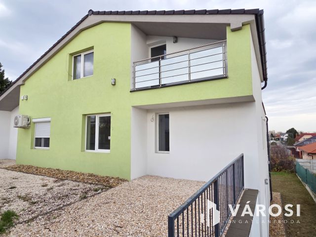 Kétgenerációs Modern Családi Otthon Soroksáron