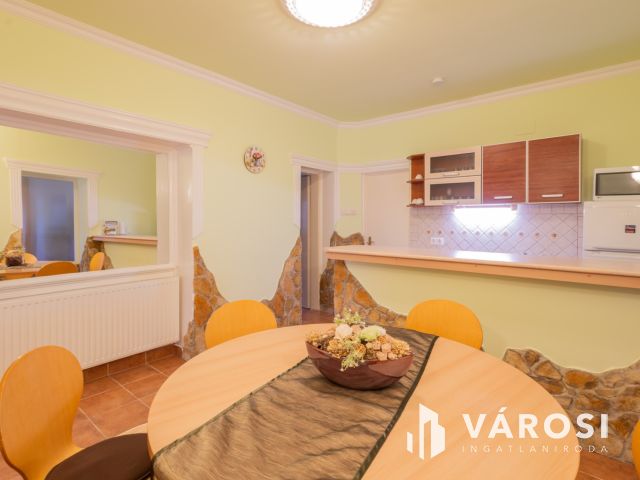 Az év szállása eladó! Apartmanház a fürdő mellett