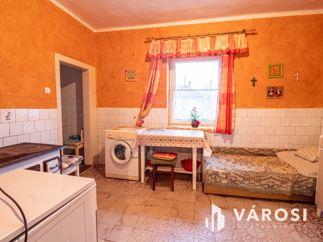 Házikó a Cserta patak mentén