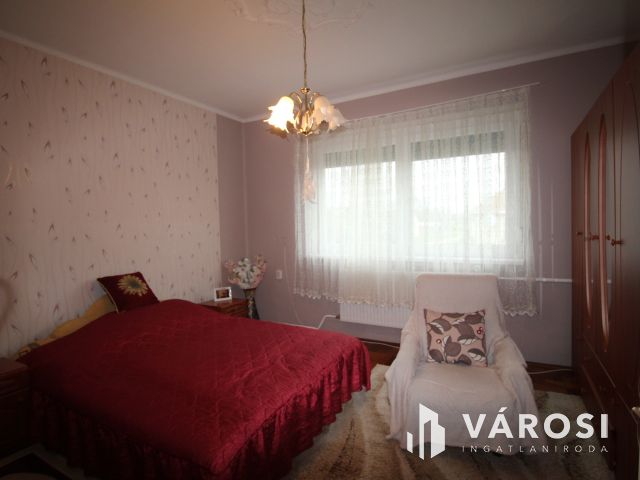 Tágas, jó állapotú ház Vönöckön