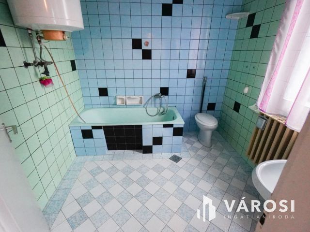 Többgenerációs családi ház Heréden!