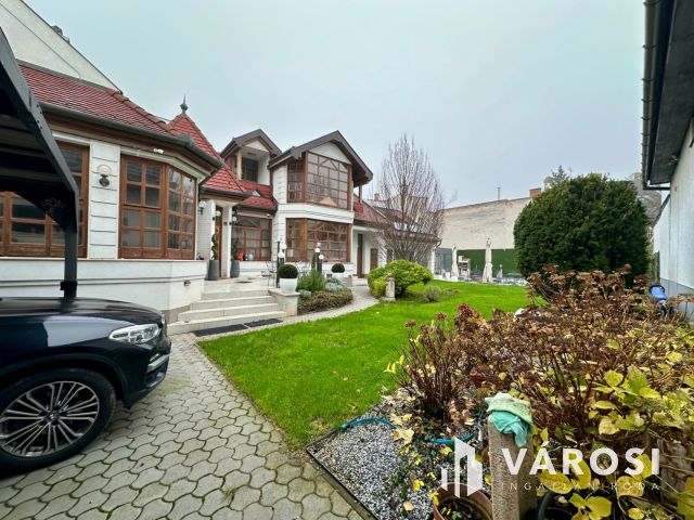 Exkluzív ház Eladó Debrecen-Óváros városrészben
