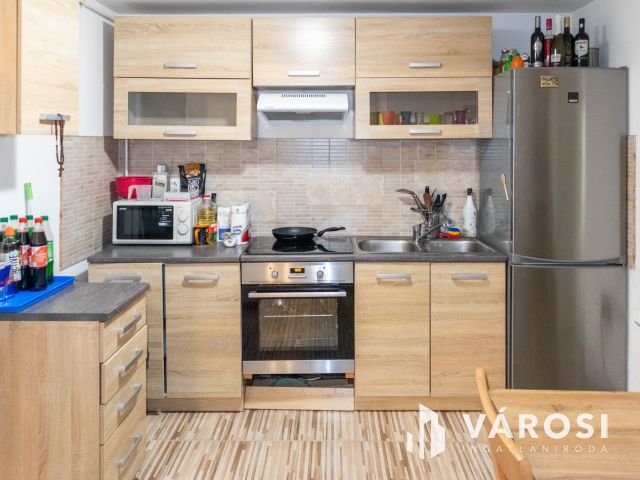 Többgenerációs Családi ház  Kiskundorozsma központi részén.