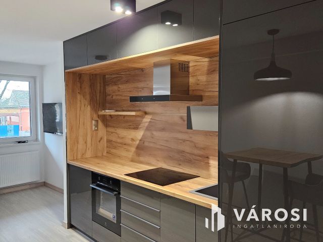 Debrecen Belvárosi Szuper Kis Albérlet!