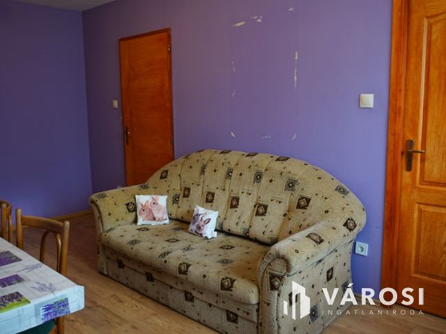 Tágas családi ház Csúcsban