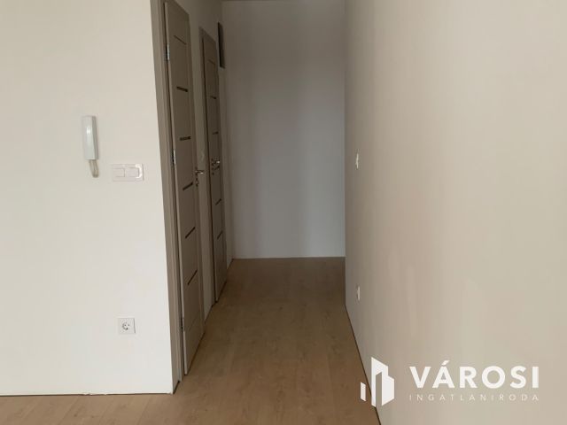 Azonnal költözhető lakás a belváros szívében