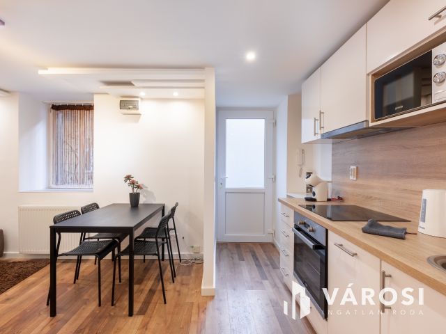 Belvárosi tágas duo otthon