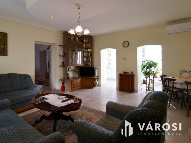 Belvárosi családi ház