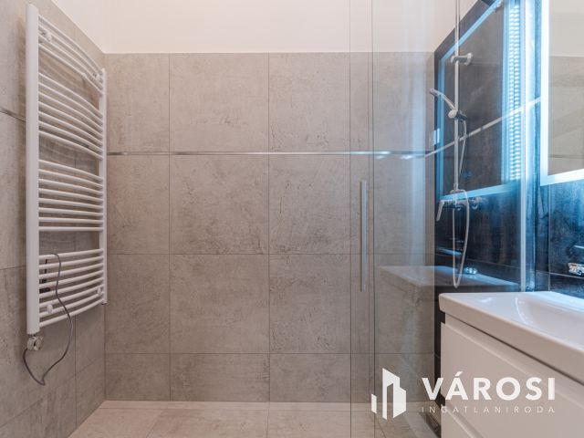 akár lakni akár befektetni Vásárhely belvárosában 05