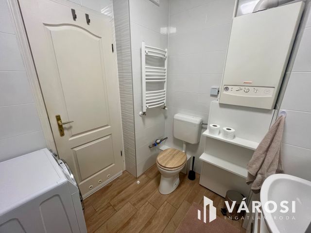 Felszerelt & Berendezett Otthonos Lakás Kiadó a Hadházi Úton