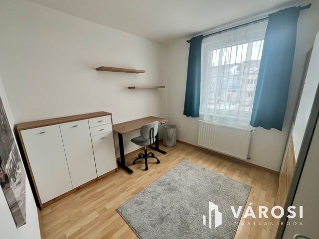 Felszerelt & Berendezett Otthonos Lakás Kiadó a Hadházi Úton