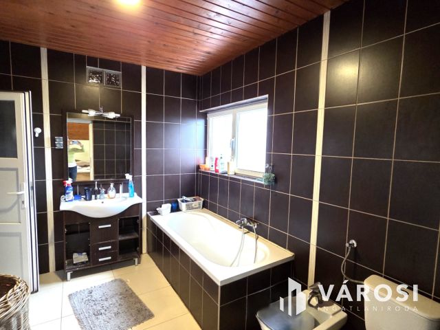 Tágas otthon, közös álmokhoz-Debrecen szélén