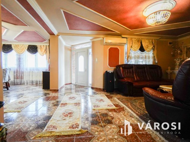 Remek elhelyezkedéssel Turán!