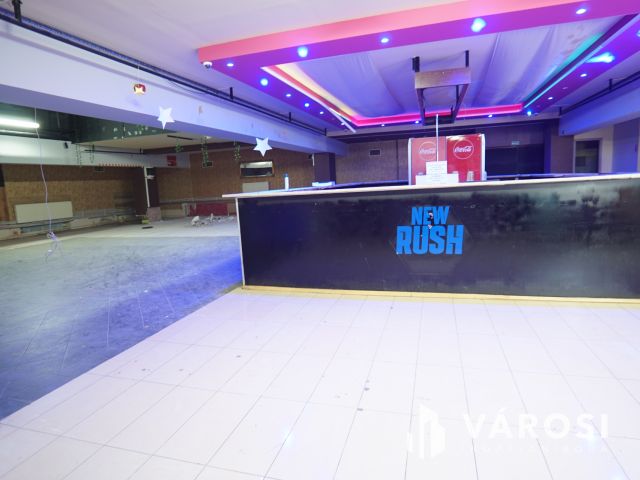 Kiadó közel 1000m2-es üzlethelység a Belvárosban!