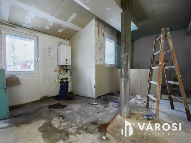 Felújítás alatt lévő családi ház Rákoscsabán!