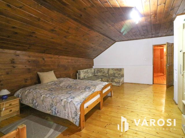 Nagy családi ház eladó vendégház lehetőséggel Gyomán