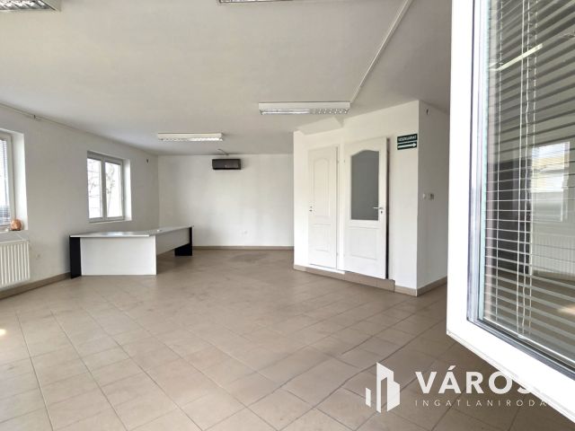 330 m2+120 m2 csarnok+ iroda Debrecen déli ipari övezet